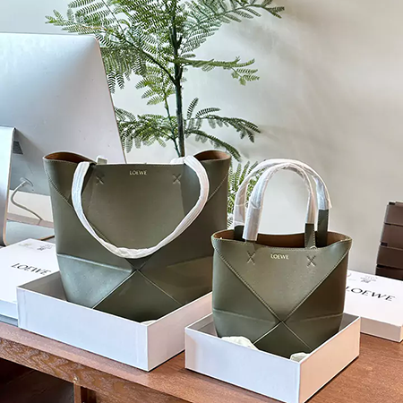 ブランドロエベ/Loeweセンターサイズ光沢牛革バッグ，菱形紋様折り畳み重ね合わせバッグ，ミニサイズエベバッグ，ロエベバッグ