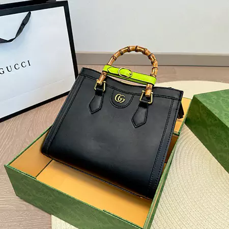 ブランドブラックのMサイズバッグgucciバッグ