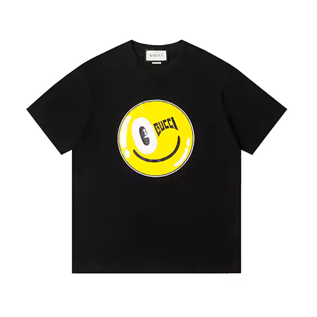 GUCCI Tシャツスマイルロゴ|ブラック/ホワイト GUCCITシャツウィンクスマイル|グッチ ロゴ入り GUCCITシャツ メンズ/レディース|スマイルデザイン