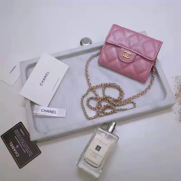 ブランドシャネル/Chanel財布 洗練された小銭入れはミニで少しレトロな可愛らしい雰囲気があります財布